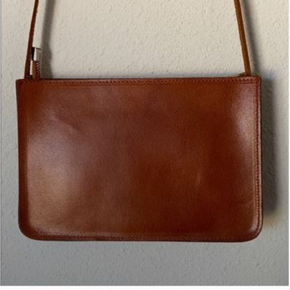 Most Wanted USA The Classic Carryall Leather Cross - Picture 10 of 17